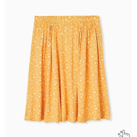 Torrid Mustard Yellow Floral Challis Button Midi Skirt. Size 2. - Picture 8 of 10